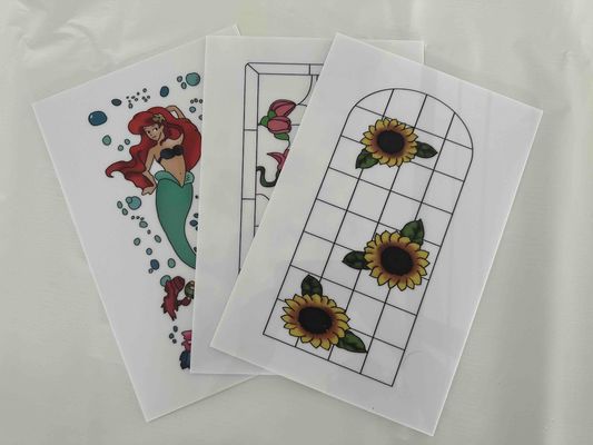 रंगीन पॉलीस्टिरिन प्लास्टिक शीट सजावटी दरवाजा विभाजन पैनल प्लास्टिक दरवाजा पैनल सजावटी मुद्रण पीएस शीट