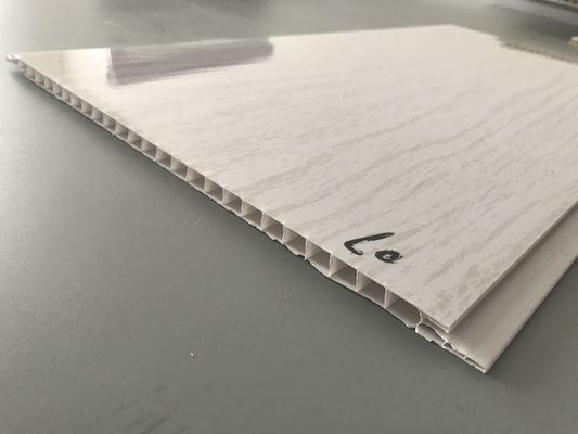 अपार्टमेंट छत के लिए 2.5 किलो वजन फ्लैट पीवीसी लकड़ी पैनलों उच्च चमक